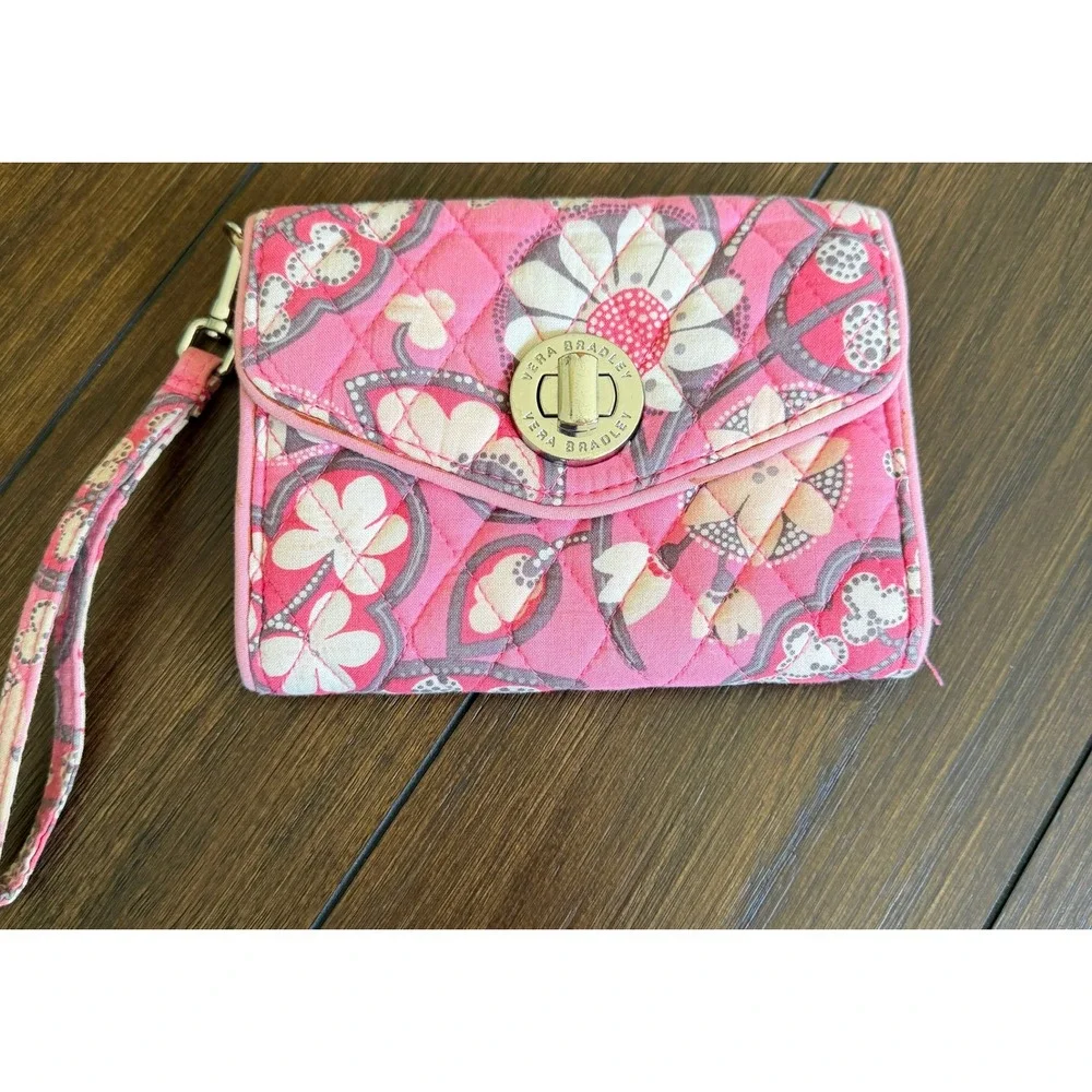 Vera Bradley All In One Wristlet Wallet Pink Floral Quilted Cotton Turn Lock